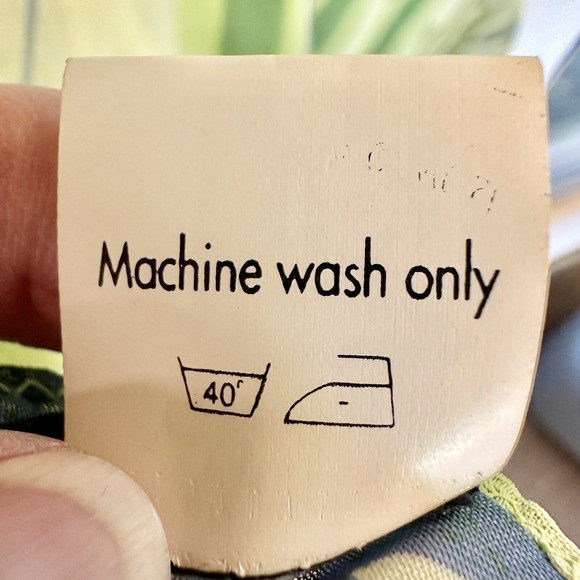 Tashaka‎ Beach Wrap Swim Suit Cover-up Sarong Scarf Green Floral 40" X 70" - Picture 7 of 9